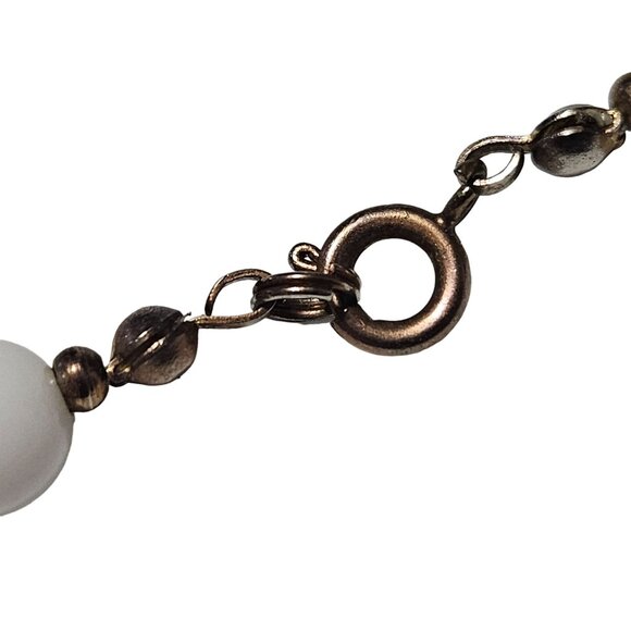 Vintage Elegant White Beaded Necklace Classic Retro 50s 60s Fashion Jewelry - Picture 3 of 5